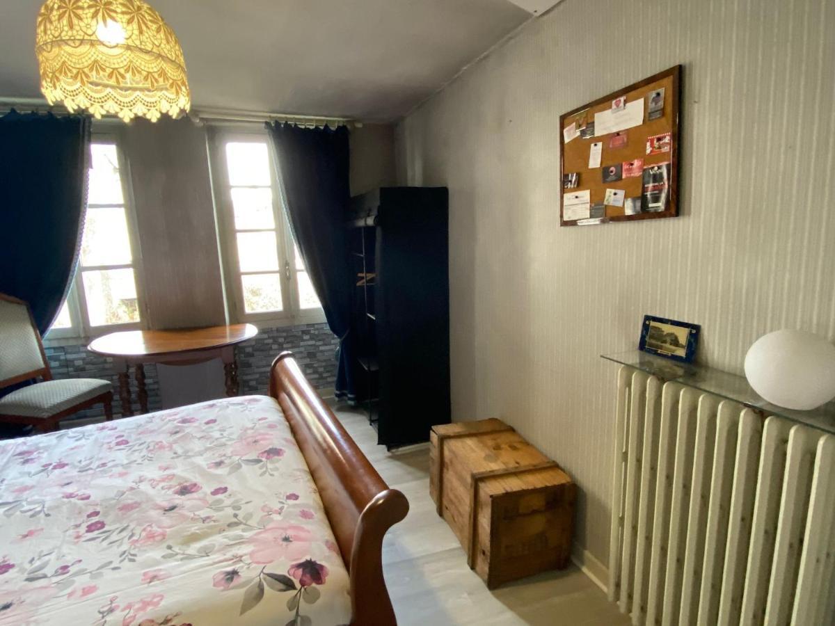 Chambre Calme Au Coeur D'Ussel Ussel  Exterior foto